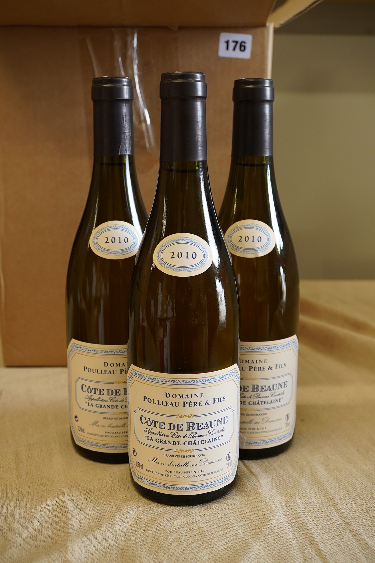 Domaine Poulleau Père et Fils, Cote de Beaune Blanc 'La Grande Chatelaine', 2010
